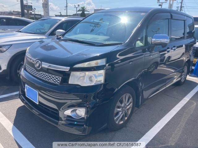 toyota voxy 2011 CFJ1616387 image 1