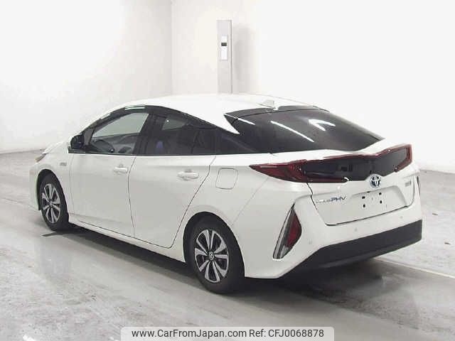 toyota prius-phv 2017 -TOYOTA--Prius PHV ZVW52--3031946---TOYOTA--Prius PHV ZVW52--3031946- image 2