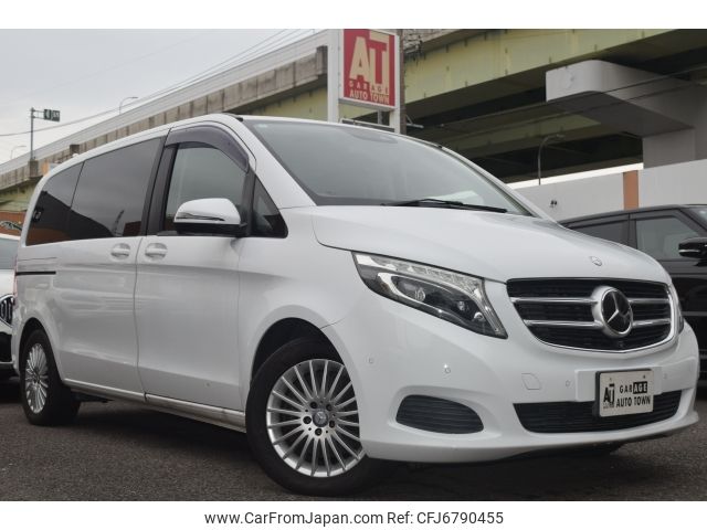 mercedes-benz v-class 2016 CFJ6790455 image 2
