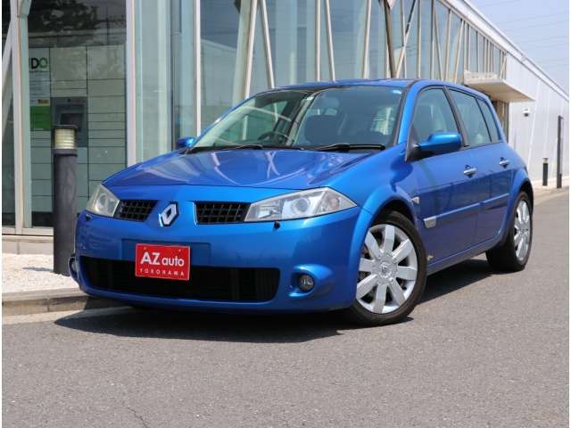 Renault Megane II 2.0 16V Salvage vehicle (2005, Purple)