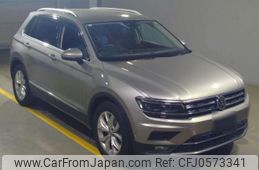 volkswagen tiguan 2019 quick_quick_ABA-5NCZD_WVGZZZ5NZKW886955