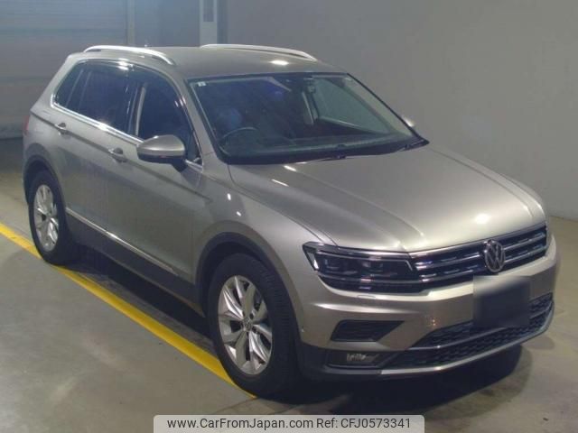 volkswagen tiguan 2019 quick_quick_ABA-5NCZD_WVGZZZ5NZKW886955 image 1