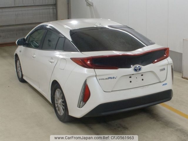 toyota prius-phv 2017 -TOYOTA--Prius PHV ZVW52-3011719---TOYOTA--Prius PHV ZVW52-3011719- image 2