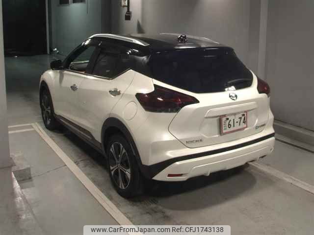 nissan kix 2022 CFJ1743138 image 2