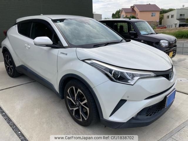 toyota c-hr 2017 CFJ1838702 image 2