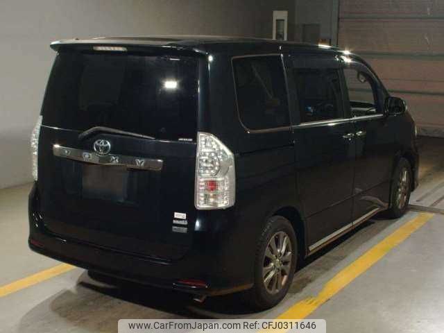 toyota voxy 2013 TE2785 image 1