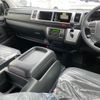 toyota hiace-wagon 2025 CFJ1547527 image 11