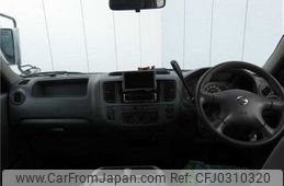 nissan caravan-van 2004 TE4124