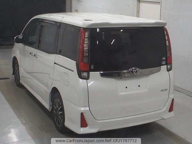toyota noah 2016 CFJ1797712 image 2