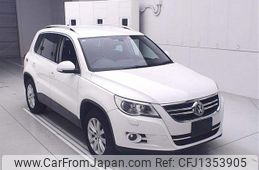 volkswagen tiguan 2011 -VOLKSWAGEN--VW Tiguan 5NCCZ-BW110949---VOLKSWAGEN--VW Tiguan 5NCCZ-BW110949-