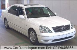 Toyota Celsior 2001