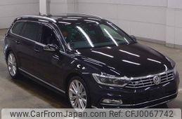 volkswagen passat-variant 2017 quick_quick_ABA-3CCHH_WVWZZZ3CZHE090619