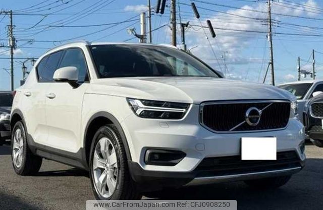 volvo xc40 2018 23127 image 1