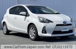 toyota aqua 2013 -TOYOTA--AQUA DAA-NHP10--NHP10-2238042---TOYOTA--AQUA DAA-NHP10--NHP10-2238042-