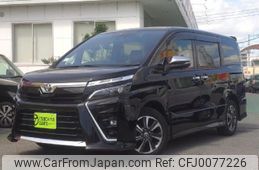 toyota voxy 2022 quick_quick_3BA-ZRR80W_ZRR80-0718065