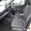 toyota yaris-cross 2024 CFJ1089101 image 11