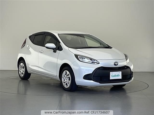 toyota aqua 2022 CFJ1734607 image 1