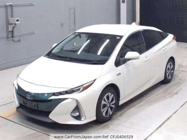 toyota prius-phv 2017 -TOYOTA--Prius PHV DLA-ZVW52--ZVW52-3016111---TOYOTA--Prius PHV DLA-ZVW52--ZVW52-3016111- image 1