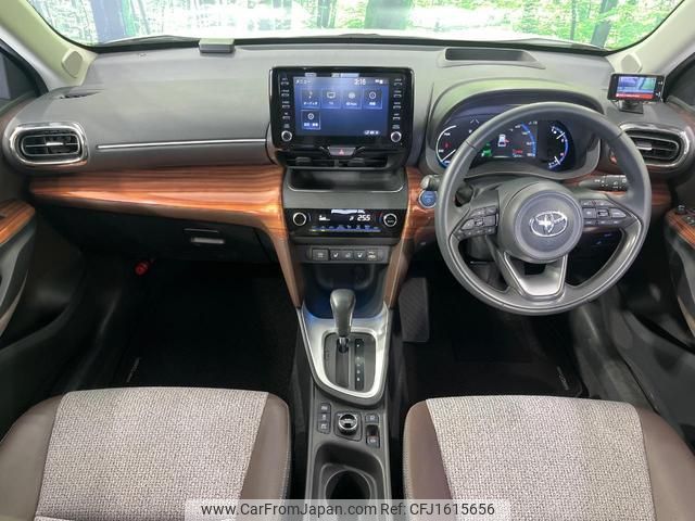 toyota yaris-cross 2020 CFJ1615656 image 2