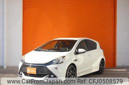 toyota aqua 2016 quick_quick_DAA-NHP10_6550044