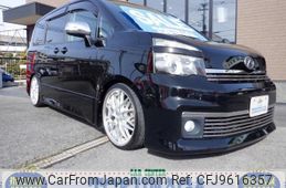 toyota voxy 2011 -TOYOTA--Voxy ZRR70W--0413780---TOYOTA--Voxy ZRR70W--0413780-