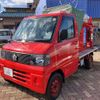 mitsubishi minicab-truck 2002 GOO_JP_700070900030250124001 image 13