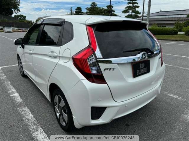 honda fit 2015 -HONDA--Fit DAA-GP5--GP5-4200230---HONDA--Fit DAA-GP5--GP5-4200230- image 2