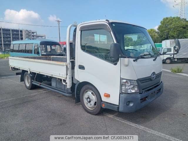 hino dutro 2017 -HINO--Hino Dutoro TPG-XZC710M--XZC710M-0003331---HINO--Hino Dutoro TPG-XZC710M--XZC710M-0003331- image 1