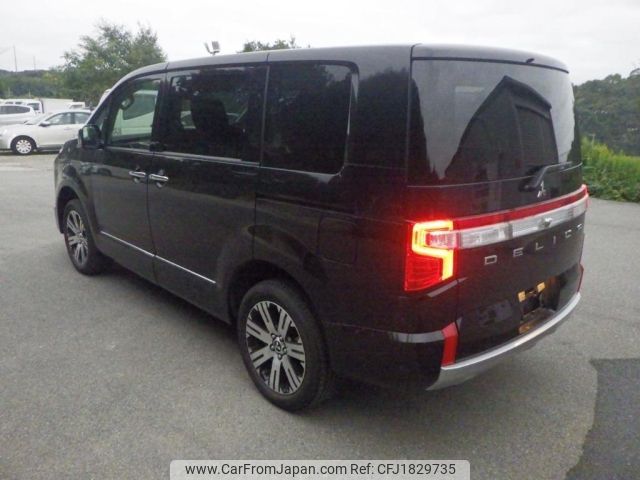 mitsubishi delica-d5 2023 CFJ1829735 image 2