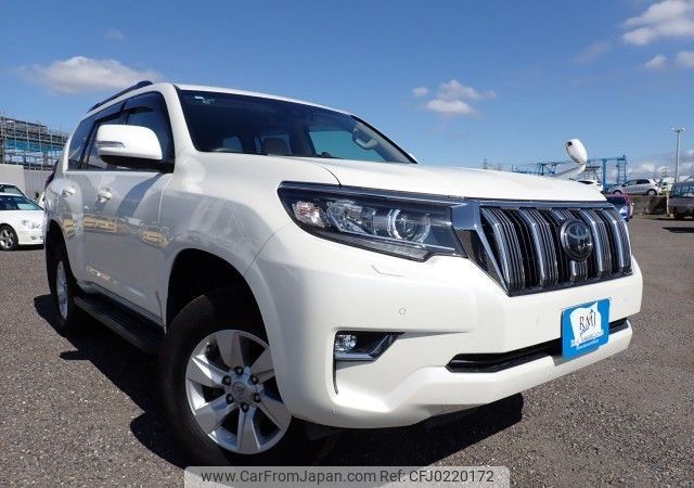 toyota land-cruiser-prado 2018 REALMOTOR_N2024090107F-12 image 2