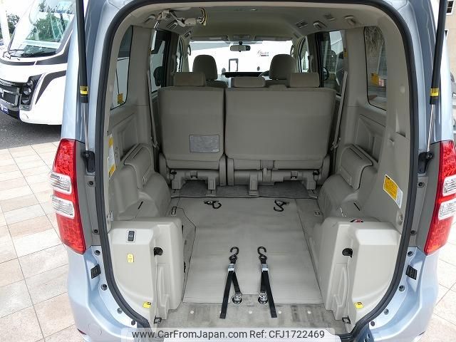 toyota noah 2012 CFJ1722469 image 1