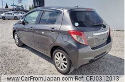 toyota vitz 2011 TE2413