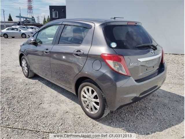 toyota vitz 2011 TE2413 image 1