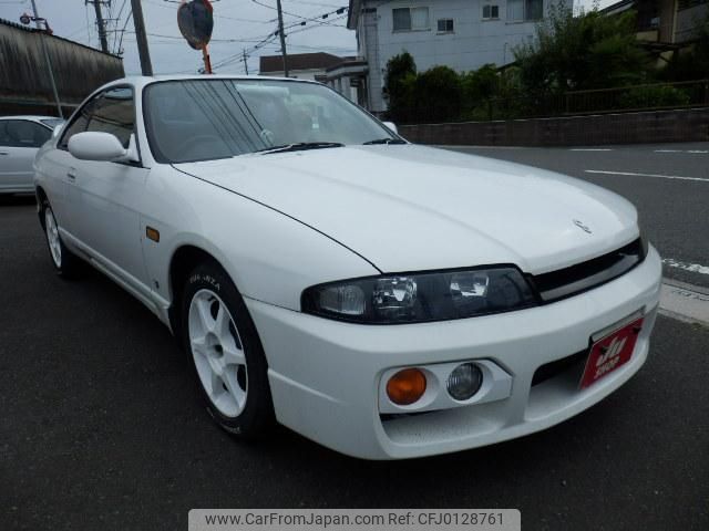 nissan skyline 1997 quick_quick_HR33_HR33-100632 image 2