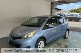 toyota vitz 2013 -TOYOTA--Vitz KSP130-2090855---TOYOTA--Vitz KSP130-2090855-