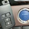 toyota esquire 2016 GOO_JP_700050301430250430003 image 27
