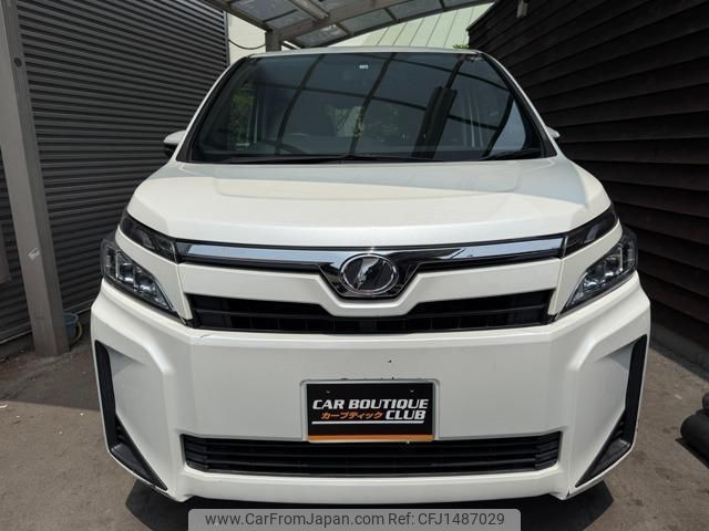 toyota voxy 2018 CFJ1487029 image 2