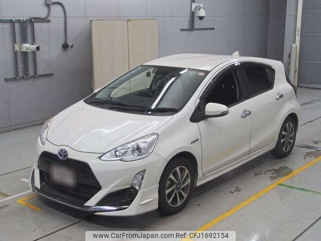 toyota aqua 2017 CFJ1692154 image 1
