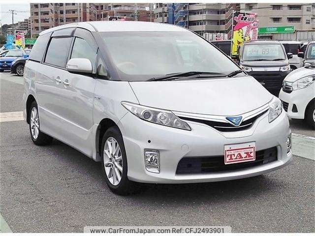Toyota estima 2013
