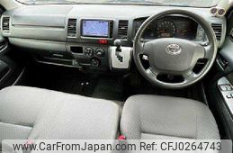 toyota hiace-van 2015 504928-924717