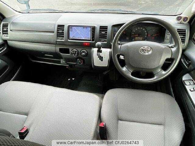 toyota hiace-van 2015 504928-924717 image 1