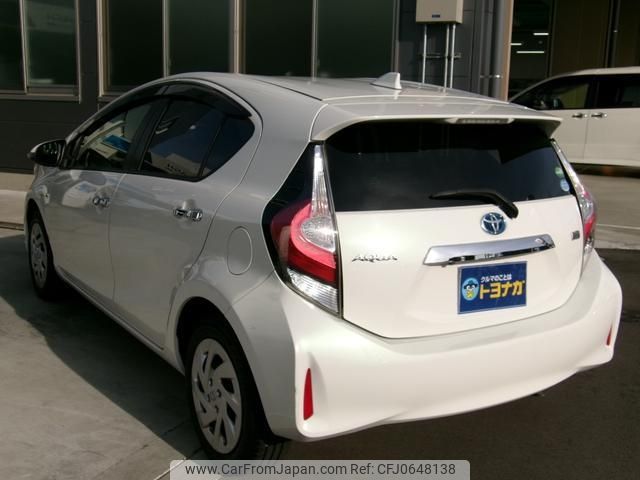 toyota aqua 2017 -TOYOTA--AQUA NHP10--6688406---TOYOTA--AQUA NHP10--6688406- image 2