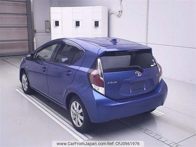 toyota aqua 2017 -TOYOTA--AQUA NHP10-6582572---TOYOTA--AQUA NHP10-6582572- image 2