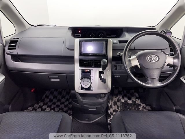 toyota voxy 2009 -TOYOTA--Voxy DBA-ZRR70W--ZRR70-0194078---TOYOTA--Voxy DBA-ZRR70W--ZRR70-0194078- image 2