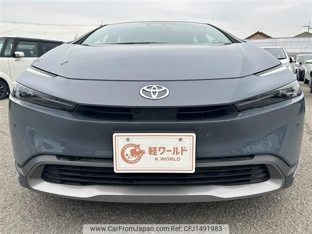 toyota prius 2023 quick_quick_6AA-ZVW60_ZVW60-4005923 image 2