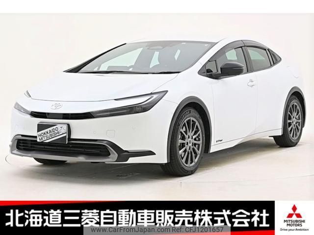 toyota prius 2023 quick_quick_MXWH65_MXWH65-4004207 image 1