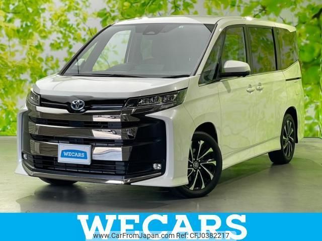 toyota noah 2022 quick_quick_6AA-ZWR90W_ZWR90-8000591 image 1