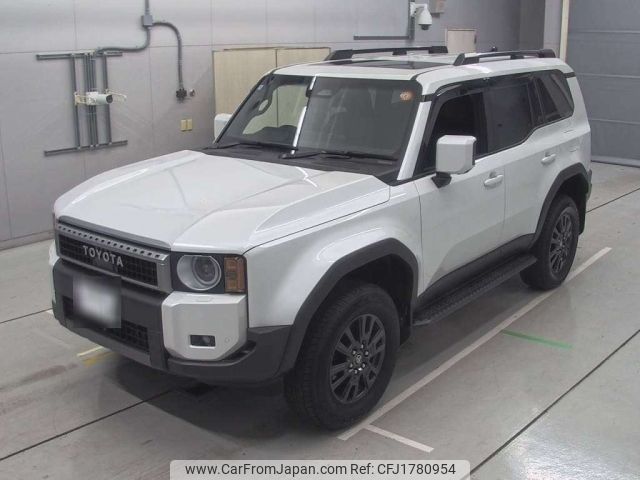toyota land-cruiser-wagon 2024 CFJ1780954 image 1