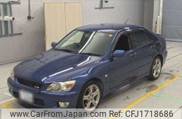 toyota altezza 2002 CFJ1718686