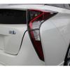 toyota prius 2018 quick_quick_DAA-ZVW51_ZVW51-6063543 image 13